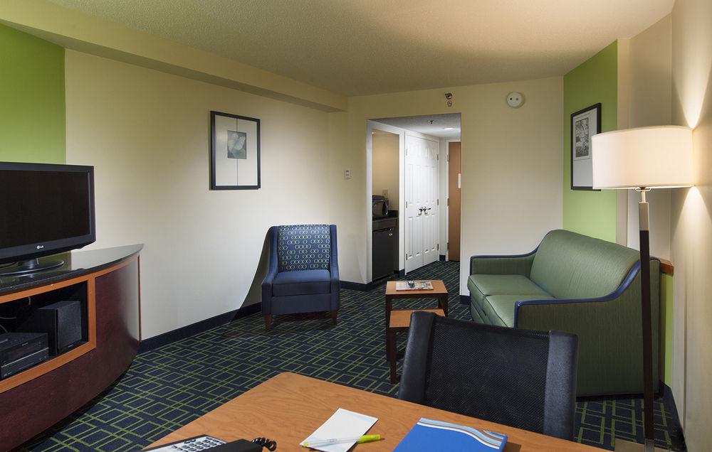 Fairfield Inn & Suites By Marriott Charleston Airport/Convention Center North Charleston Ngoại thất bức ảnh