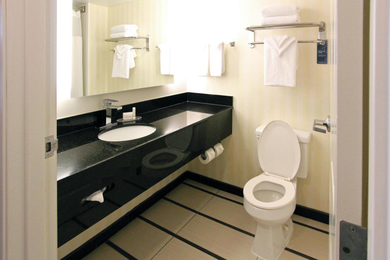 Fairfield Inn & Suites By Marriott Charleston Airport/Convention Center North Charleston Ngoại thất bức ảnh