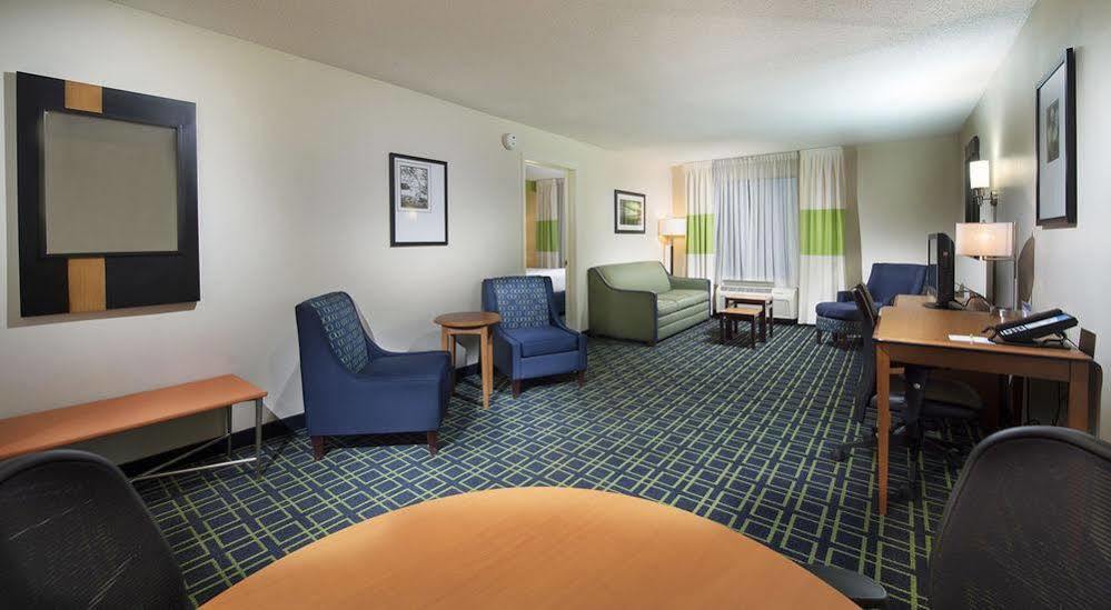 Fairfield Inn & Suites By Marriott Charleston Airport/Convention Center North Charleston Ngoại thất bức ảnh