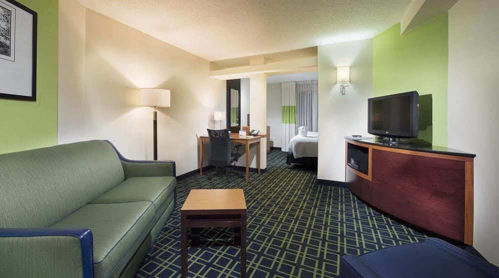 Fairfield Inn & Suites By Marriott Charleston Airport/Convention Center North Charleston Ngoại thất bức ảnh